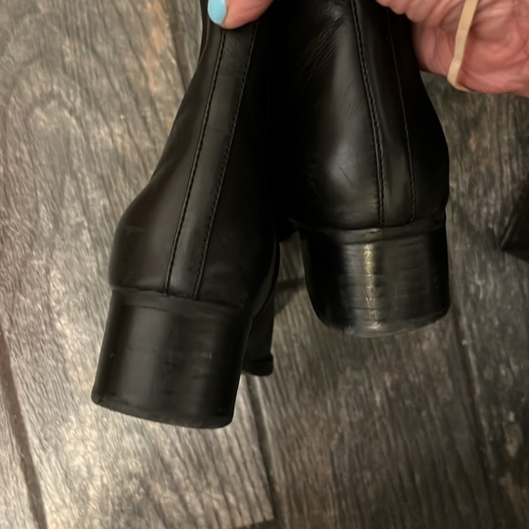 Black leather booties - Picture 4 of 4